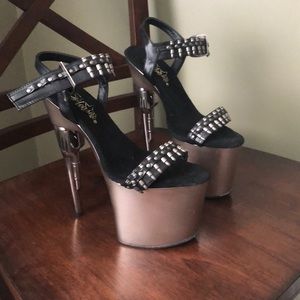 Pleaser heels